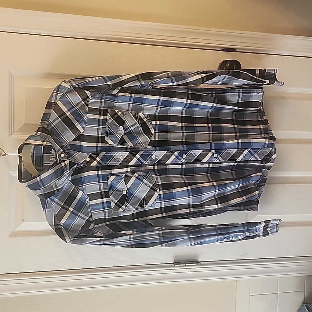 Buckle Reclaim blue and black long sleeve button up.